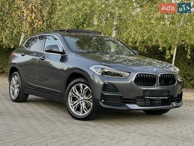 Серый БМВ X2, объемом двигателя 2 л и пробегом 34 тыс. км за 21900 $, фото 9 на Automoto.ua