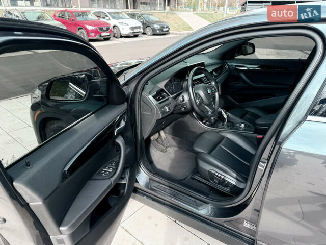 Серый БМВ X2, объемом двигателя 2 л и пробегом 89 тыс. км за 25500 $, фото 25 на Automoto.ua