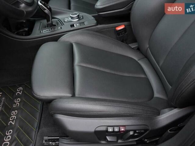 Серый БМВ X2, объемом двигателя 2 л и пробегом 89 тыс. км за 24500 $, фото 45 на Automoto.ua