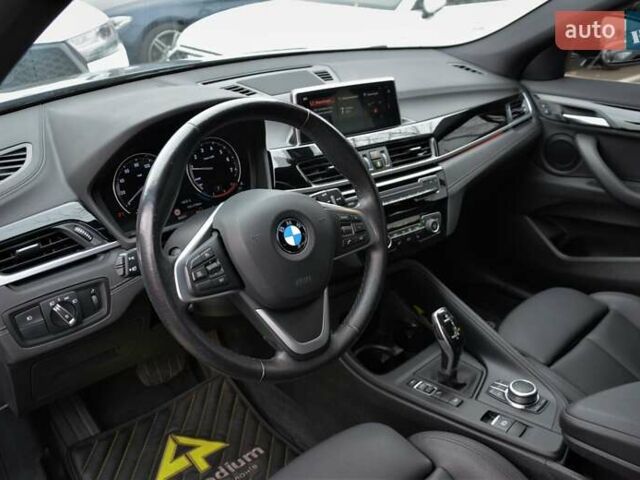 Сірий БМВ X2, об'ємом двигуна 2 л та пробігом 89 тис. км за 23900 $, фото 19 на Automoto.ua