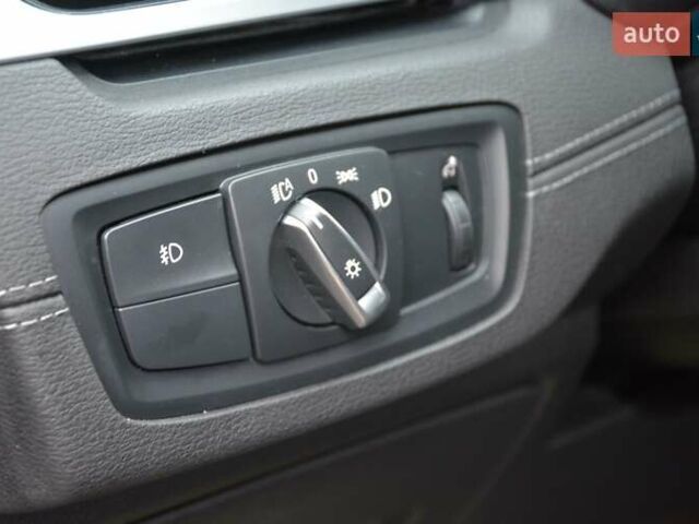 Сірий БМВ X2, об'ємом двигуна 2 л та пробігом 89 тис. км за 23900 $, фото 20 на Automoto.ua