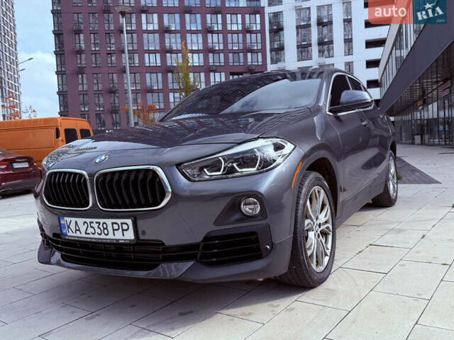 Серый БМВ X2, объемом двигателя 2 л и пробегом 89 тыс. км за 25500 $, фото 1 на Automoto.ua