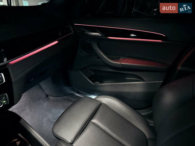 Серый БМВ X2, объемом двигателя 2 л и пробегом 89 тыс. км за 25500 $, фото 53 на Automoto.ua