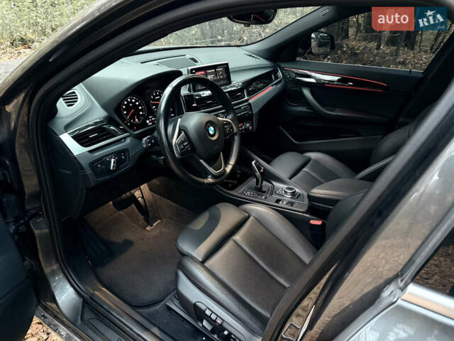 Серый БМВ X2, объемом двигателя 2 л и пробегом 89 тыс. км за 25500 $, фото 32 на Automoto.ua
