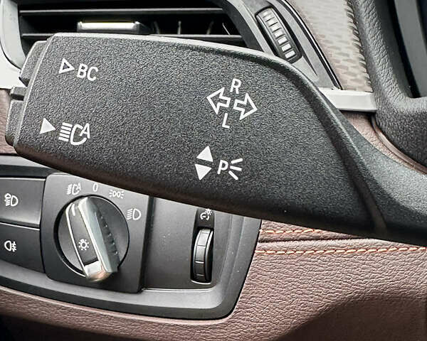 Серый БМВ X2, объемом двигателя 2 л и пробегом 117 тыс. км за 36500 $, фото 111 на Automoto.ua