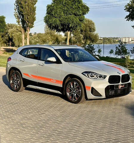 Сірий БМВ X2, об'ємом двигуна 2 л та пробігом 117 тис. км за 36595 $, фото 6 на Automoto.ua