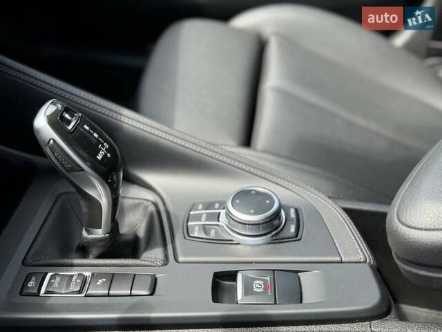 Серый БМВ X2, объемом двигателя 2 л и пробегом 27 тыс. км за 26500 $, фото 11 на Automoto.ua