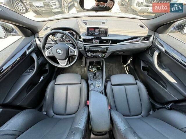 Серый БМВ X2, объемом двигателя 2 л и пробегом 27 тыс. км за 26500 $, фото 6 на Automoto.ua