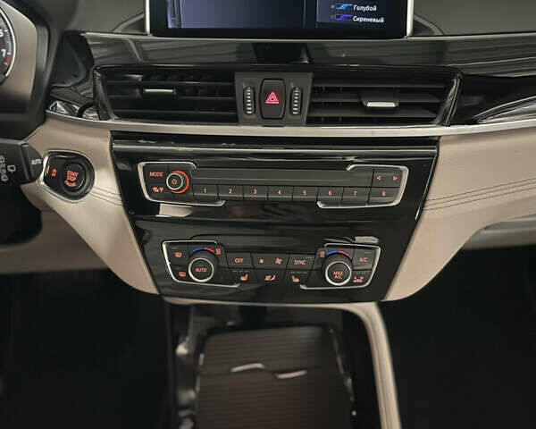 Сірий БМВ X2, об'ємом двигуна 1.5 л та пробігом 41 тис. км за 27900 $, фото 30 на Automoto.ua