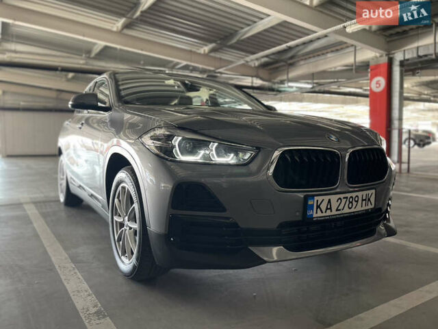 Сірий БМВ X2, об'ємом двигуна 1.5 л та пробігом 41 тис. км за 27900 $, фото 3 на Automoto.ua