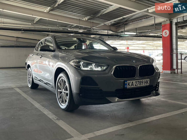 Сірий БМВ X2, об'ємом двигуна 1.5 л та пробігом 41 тис. км за 27900 $, фото 5 на Automoto.ua