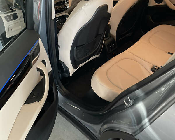 Сірий БМВ X2, об'ємом двигуна 1.5 л та пробігом 41 тис. км за 27900 $, фото 21 на Automoto.ua