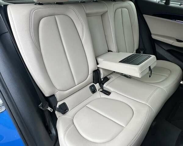 Синій БМВ X2, об'ємом двигуна 2 л та пробігом 166 тис. км за 18200 $, фото 27 на Automoto.ua