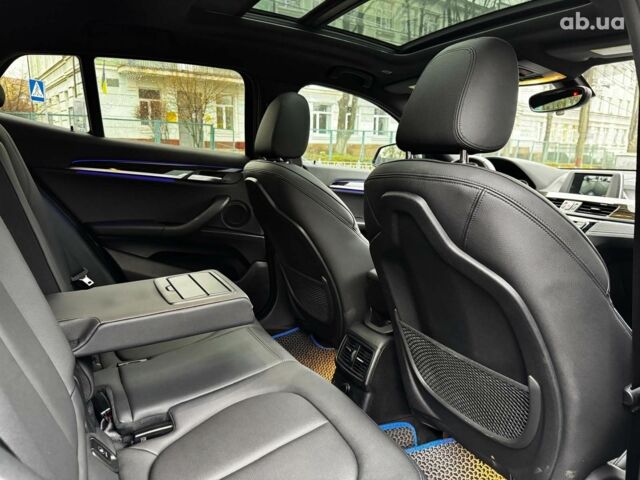 Синий БМВ X2, объемом двигателя 2 л и пробегом 61 тыс. км за 19490 $, фото 86 на Automoto.ua