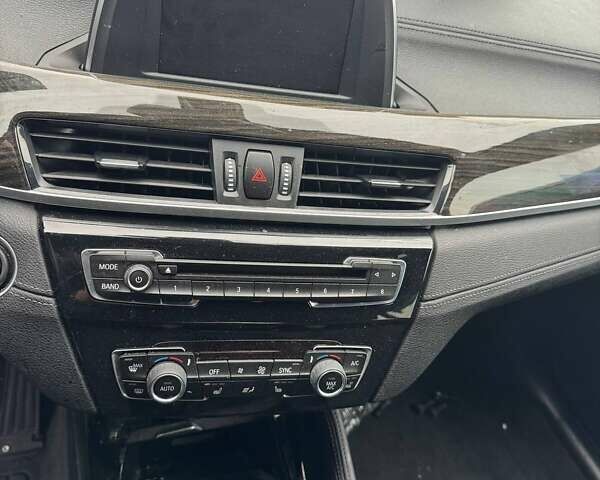 Синій БМВ X2, об'ємом двигуна 2 л та пробігом 53 тис. км за 13900 $, фото 9 на Automoto.ua