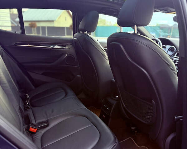 Синий БМВ X2, объемом двигателя 2 л и пробегом 80 тыс. км за 20999 $, фото 21 на Automoto.ua