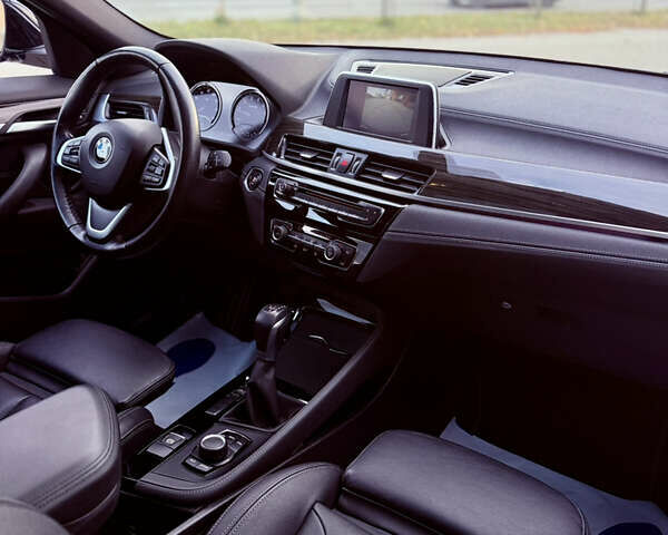 Синий БМВ X2, объемом двигателя 2 л и пробегом 80 тыс. км за 20999 $, фото 19 на Automoto.ua