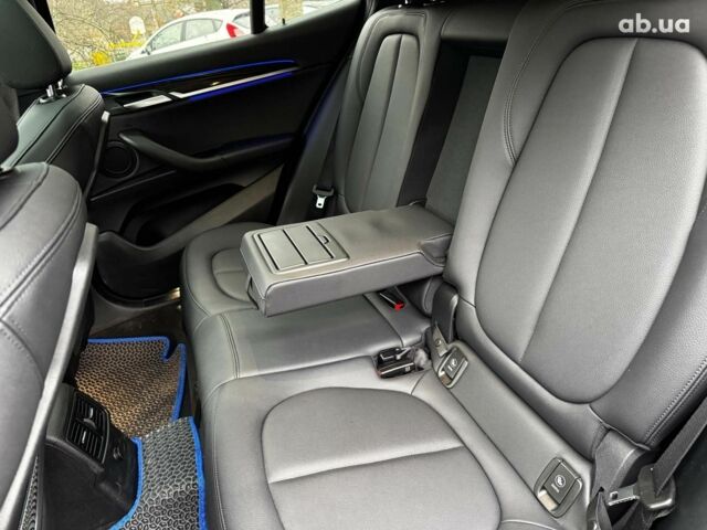 Синий БМВ X2, объемом двигателя 2 л и пробегом 61 тыс. км за 19490 $, фото 52 на Automoto.ua
