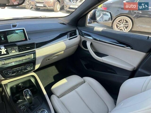 Синий БМВ X2, объемом двигателя 2 л и пробегом 133 тыс. км за 20290 $, фото 22 на Automoto.ua