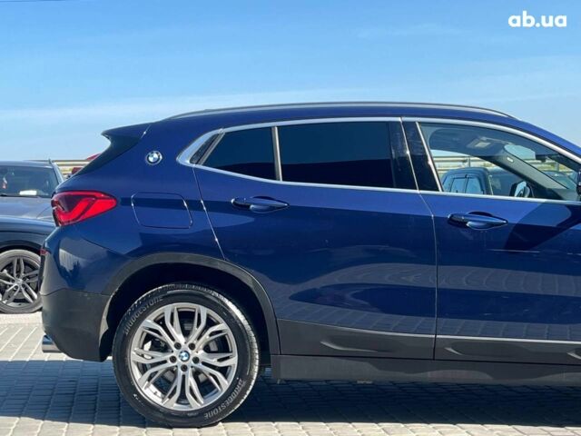 Синий БМВ X2, объемом двигателя 2 л и пробегом 133 тыс. км за 20290 $, фото 9 на Automoto.ua