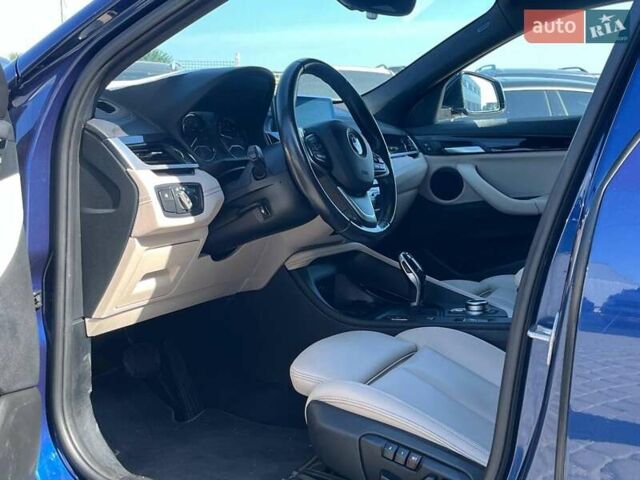 Синий БМВ X2, объемом двигателя 2 л и пробегом 133 тыс. км за 20290 $, фото 46 на Automoto.ua