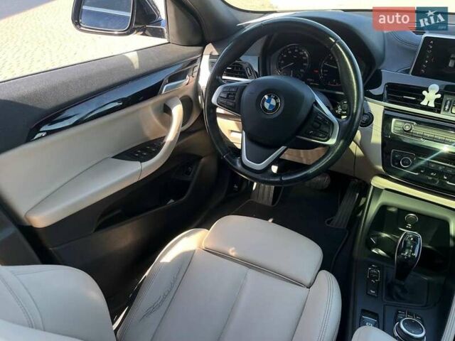 Синий БМВ X2, объемом двигателя 2 л и пробегом 133 тыс. км за 20290 $, фото 23 на Automoto.ua