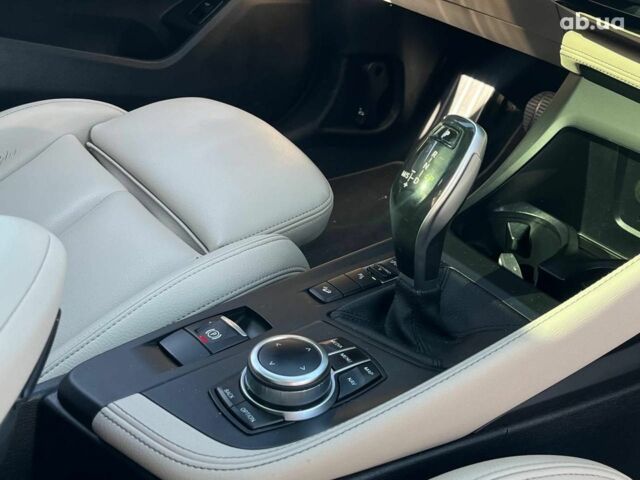 Синий БМВ X2, объемом двигателя 2 л и пробегом 133 тыс. км за 20290 $, фото 15 на Automoto.ua