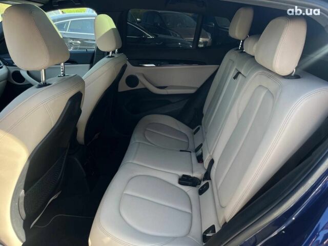 Синий БМВ X2, объемом двигателя 2 л и пробегом 133 тыс. км за 20290 $, фото 28 на Automoto.ua