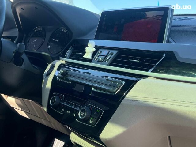 Синий БМВ X2, объемом двигателя 2 л и пробегом 133 тыс. км за 20290 $, фото 14 на Automoto.ua