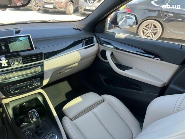Синий БМВ X2, объемом двигателя 2 л и пробегом 133 тыс. км за 20290 $, фото 22 на Automoto.ua