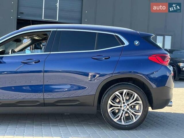 Синий БМВ X2, объемом двигателя 2 л и пробегом 133 тыс. км за 20290 $, фото 5 на Automoto.ua