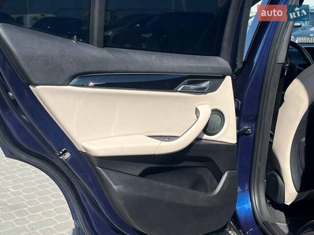 Синий БМВ X2, объемом двигателя 2 л и пробегом 133 тыс. км за 20290 $, фото 27 на Automoto.ua