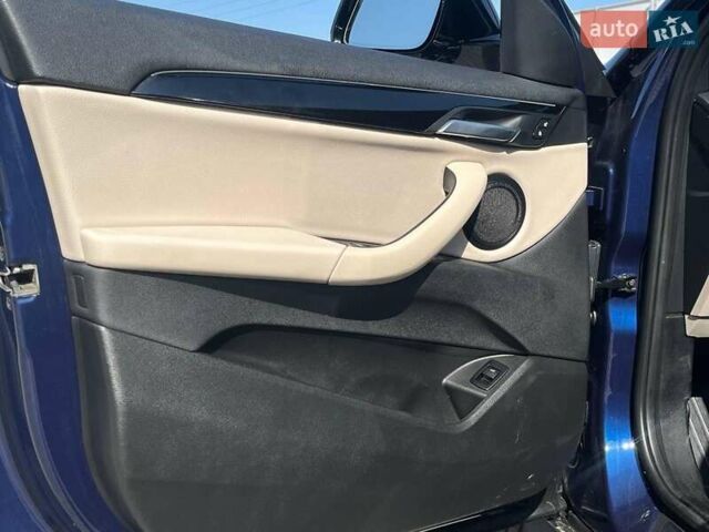 Синий БМВ X2, объемом двигателя 2 л и пробегом 133 тыс. км за 20290 $, фото 47 на Automoto.ua