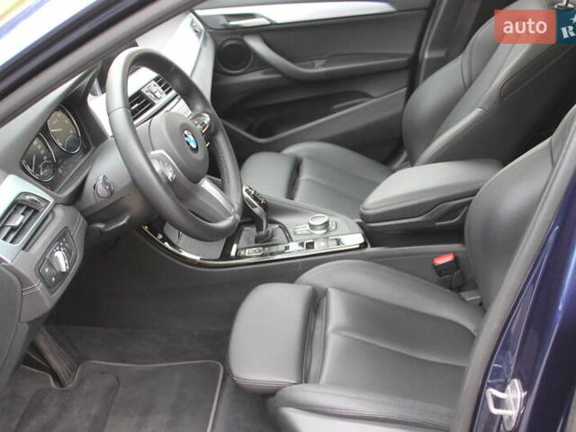 Синий БМВ X2, объемом двигателя 2 л и пробегом 165 тыс. км за 25999 $, фото 28 на Automoto.ua
