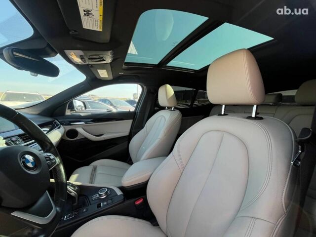 Синий БМВ X2, объемом двигателя 2 л и пробегом 133 тыс. км за 20290 $, фото 41 на Automoto.ua