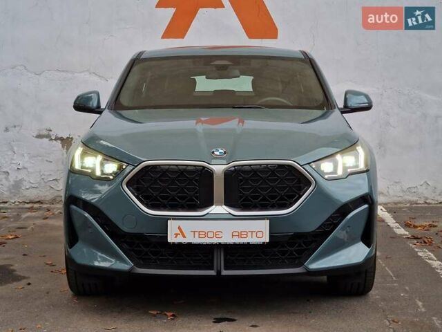 Зелений БМВ X2, об'ємом двигуна 2 л та пробігом 3 тис. км за 54990 $, фото 2 на Automoto.ua