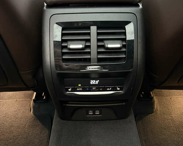 Серый БМВ X3 M, объемом двигателя 2.99 л и пробегом 143 тыс. км за 43000 $, фото 5 на Automoto.ua