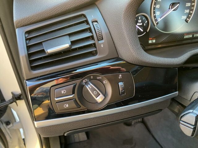 Білий БМВ Х3, об'ємом двигуна 2 л та пробігом 230 тис. км за 25900 $, фото 15 на Automoto.ua