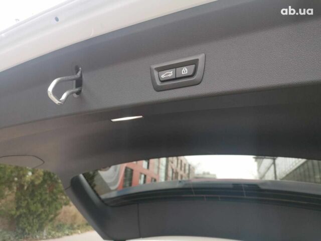 Белый БМВ Х3, объемом двигателя 0 л и пробегом 4 тыс. км за 37555 $, фото 11 на Automoto.ua