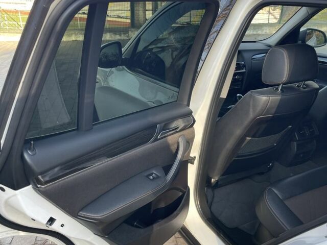 Белый БМВ Х3, объемом двигателя 2 л и пробегом 193 тыс. км за 18500 $, фото 9 на Automoto.ua