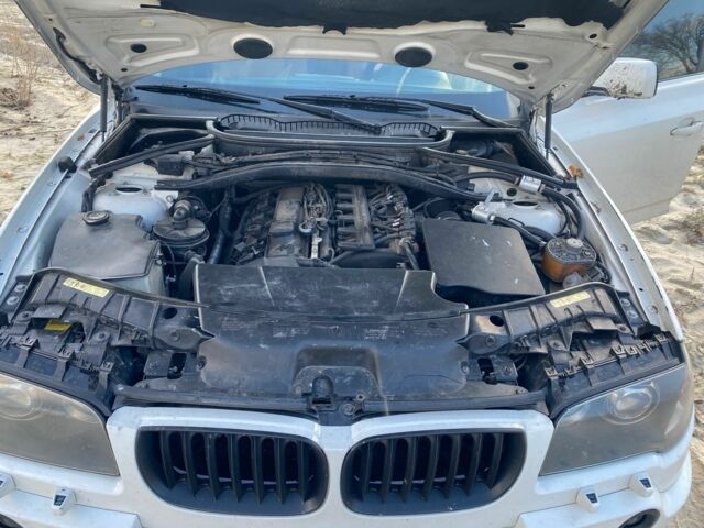 Белый БМВ Х3, объемом двигателя 3 л и пробегом 270 тыс. км за 8000 $, фото 11 на Automoto.ua