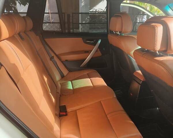 Белый БМВ Х3, объемом двигателя 2 л и пробегом 297 тыс. км за 11300 $, фото 11 на Automoto.ua