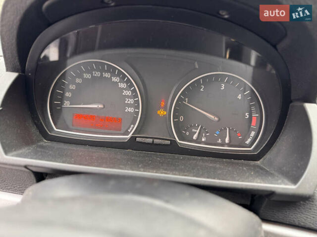 Белый БМВ Х3, объемом двигателя 2 л и пробегом 284 тыс. км за 9500 $, фото 9 на Automoto.ua