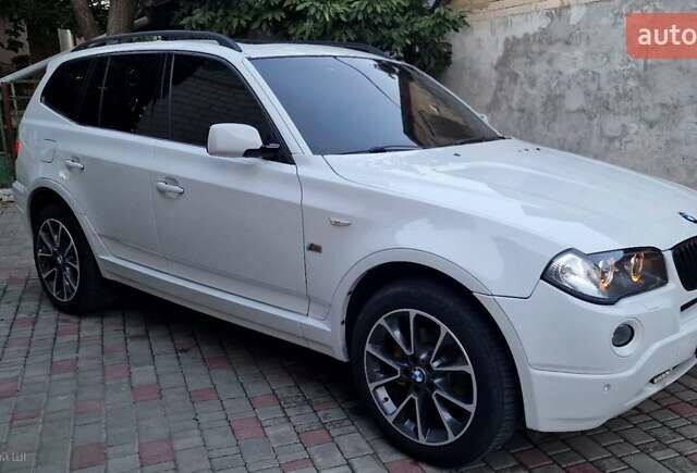 Белый БМВ Х3, объемом двигателя 2 л и пробегом 297 тыс. км за 11300 $, фото 3 на Automoto.ua