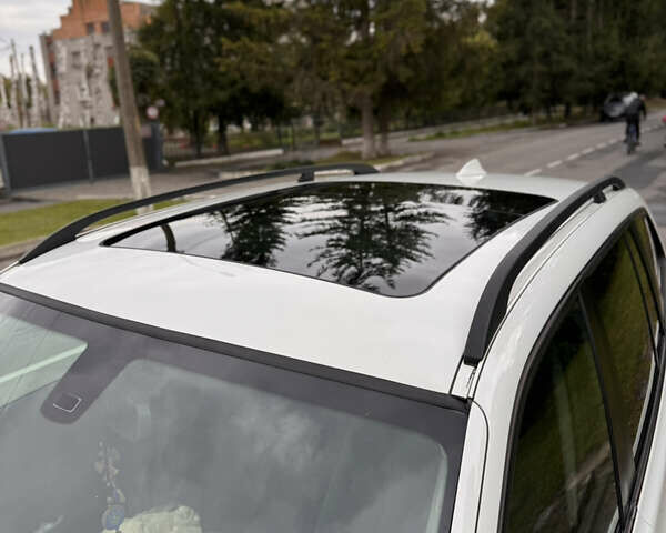 Белый БМВ Х3, объемом двигателя 2 л и пробегом 284 тыс. км за 9500 $, фото 8 на Automoto.ua