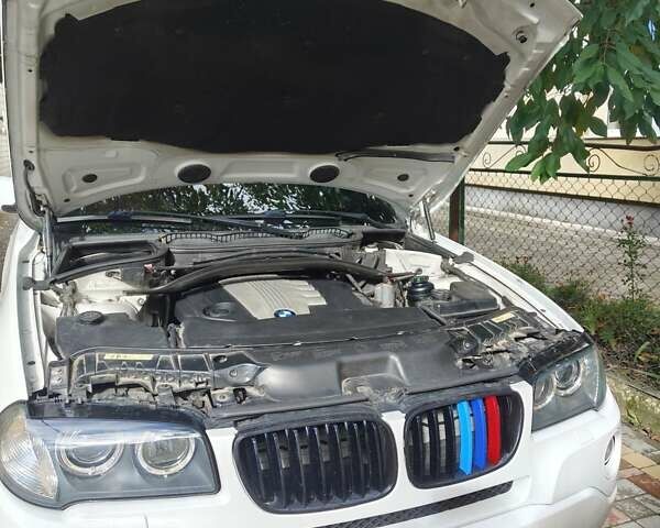 Белый БМВ Х3, объемом двигателя 2 л и пробегом 297 тыс. км за 11300 $, фото 9 на Automoto.ua