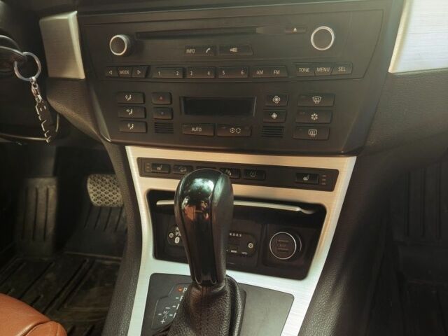 Белый БМВ Х3, объемом двигателя 2 л и пробегом 297 тыс. км за 11300 $, фото 7 на Automoto.ua