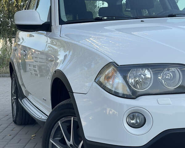 Белый БМВ Х3, объемом двигателя 2 л и пробегом 319 тыс. км за 11000 $, фото 2 на Automoto.ua