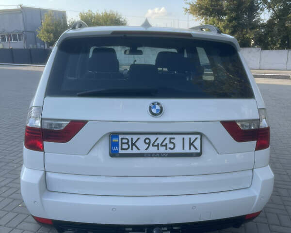 Белый БМВ Х3, объемом двигателя 2 л и пробегом 319 тыс. км за 11000 $, фото 7 на Automoto.ua