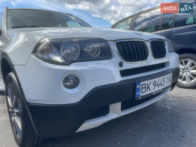 Білий БМВ Х3, об'ємом двигуна 2 л та пробігом 319 тис. км за 11000 $, фото 3 на Automoto.ua